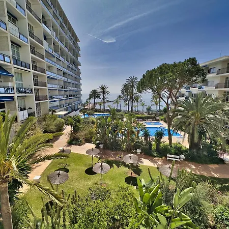 Skol 329 - Spacious Beachfront With Sea Views Apartament Marbella