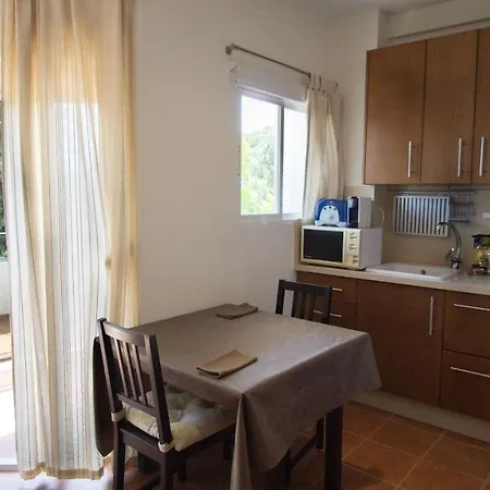 Skol 329 - Spacious Beachfront With Sea Views Apartamento Marbella